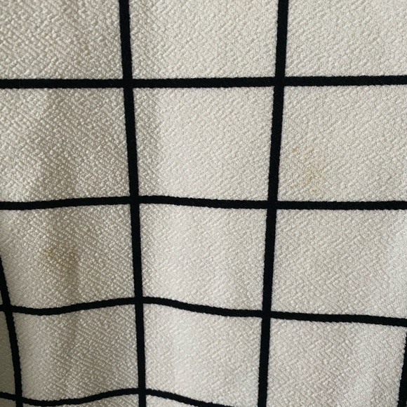 SHEIN - BLACK AND WHITE DRESS - Picture 10 of 11